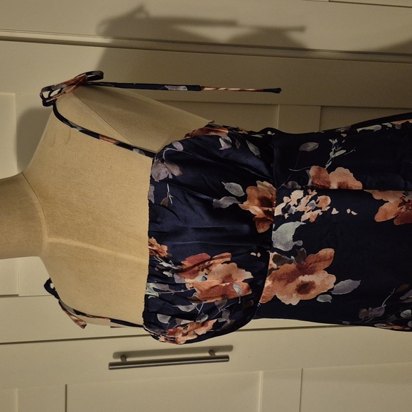 Lulus Fleur-ty Behavior Navy Blue Floral Satin Tie-Strap Midi Dress Sz Large - Picture 3 of 7